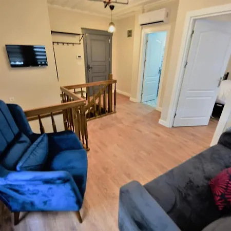 Apartment A Spacious 3 Duplex Close To Istiklal Boulevard Istanbul