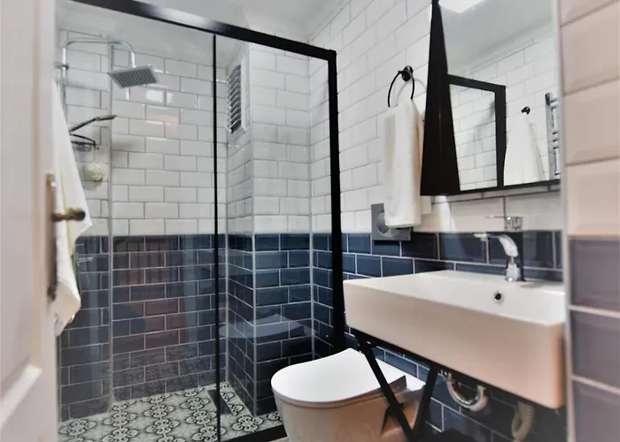 A Spacious 3 Duplex Close To Istiklal Boulevard